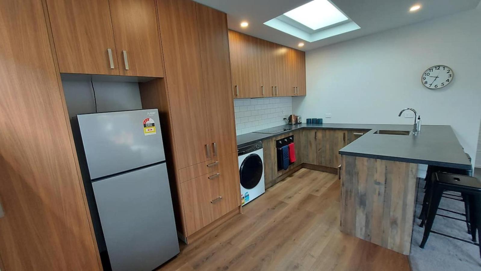 Sleek Suite By The Sand 2-Bedroom Dunedin Dış mekan fotoğraf
